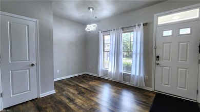 200 Seasons Cir unit 303, Suffolk, VA 23434 - photo 2