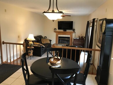 EAT IN / FAMILY ROOM