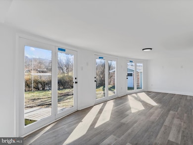 32 Bullett Aly, Paw Paw, WV 25434 - photo 7