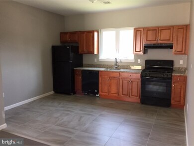 132-134 William St unit D, Hightstown, NJ 08520 - photo 2