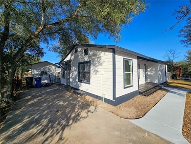 View of side of home