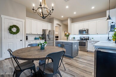 4 Kitchen (2)