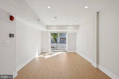 2134 Wisconsin Ave NW unit 3, Washington, DC 20007 - photo 5