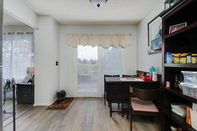 1550 Hunt Dr unit C, Normal, IL 61761 - photo 5