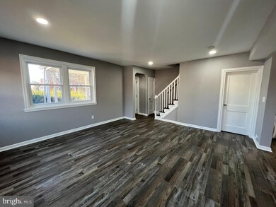 6922 Fieldcrest Rd, Baltimore, MD 21215 - photo 2