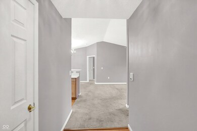 239 Legends Creek Way unit 310, Indianapolis, IN 46229 - photo 5