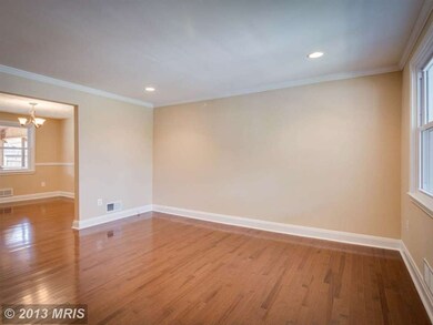 8630 Black Oak Rd, Parkville, MD 21234 - photo 5