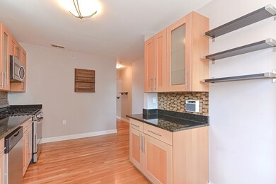 36 Washington Ave unit 4, Waltham, MA 02453 - photo 7