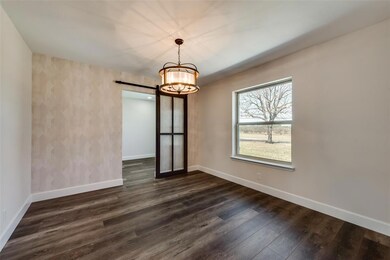 8916 Kirk Ln, North Richland Hills, TX 76182 - photo 6