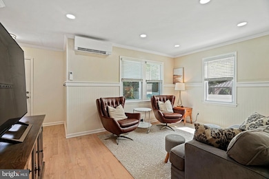 10146 Sutherland Rd, Silver Spring, MD 20901 - photo 7