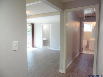 2106 Joplin St S, Salem, OR 97302 - photo 3