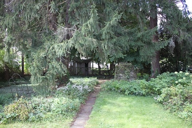 1035 Liberty St, Newburgh, NY 12550 - photo 6