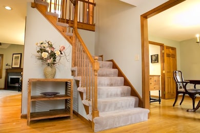 4 Flintlock Dr, Shrewsbury, MA 01545 - photo 2