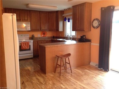 Remodeled Kitchen with all appliances and laminate