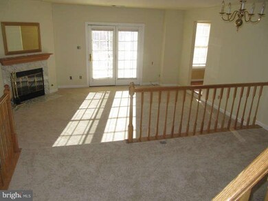 12581 Kempston Ln unit 13-140, Woodbridge, VA 22192 - photo 4