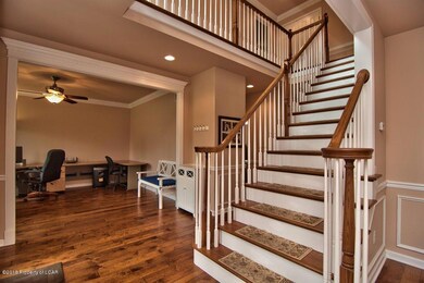 1098 Woodberry Dr, Mountain Top, PA 18707 - photo 6