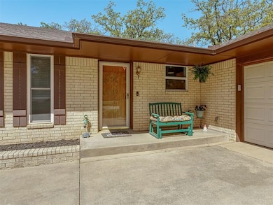 8417 Blackberry Ridge, Edmond, OK 73034 - photo 2