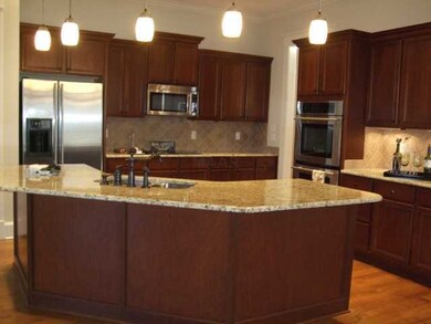 Granite counter tops,open kitchen to hearth room, 