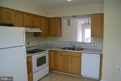 213 Heaton Ct, Purcellville, VA 20132 - photo 2