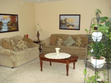 194 Reston, East Stroudsburg, PA 18302 - photo 3