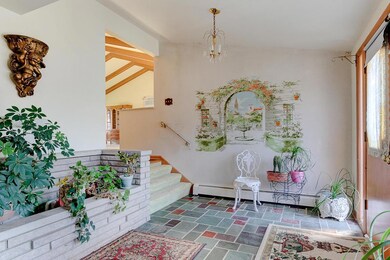 1280 Gumwood Dr, Columbus, OH 43229 - photo 2