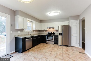 10715 N Lansdale St, Glenn Dale, MD 20769 - photo 2