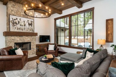 56587 Sunstone Loop, Bend, OR 97707 - photo 4