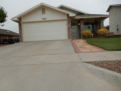 14233 Desert Ash Dr, Horizon City, TX 79928 - photo 2