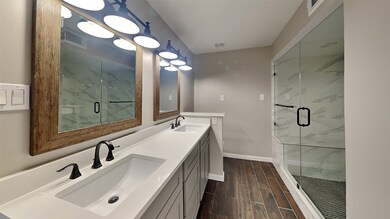 8914 Scenic Green Dr, Houston, TX 77088 - photo 7