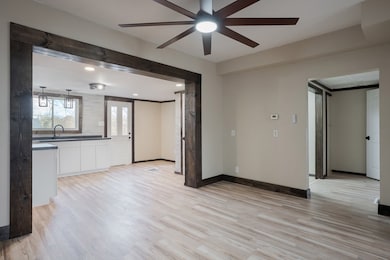 549 S Madison Ave, Madisonville, KY 42431 - photo 6