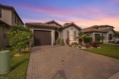 8805 Madrid Cir, Naples, FL 34104 - photo 3