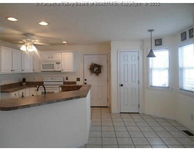 118 Heather Ct, Scott Depot, WV 25560 - photo 3