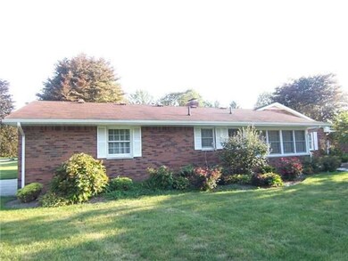 2244 N Manor Dr, Genoa, OH 43430 - photo 3