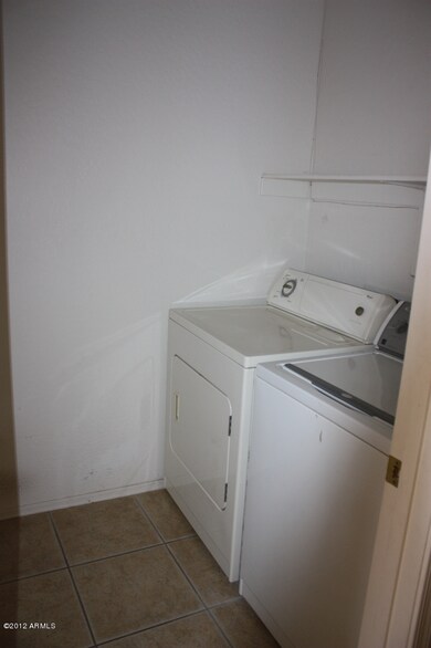 LAUNDRY  ROOM