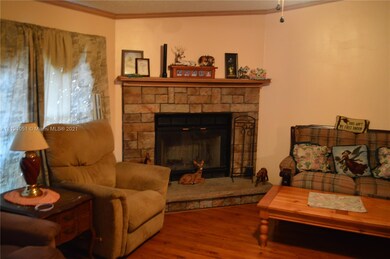 5785 E Tangerine Ln, Okeechobee, FL 34972 - photo 7