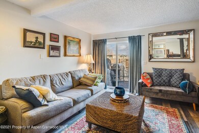 1086 E 7th St, Craig, CO 81625 - photo 3