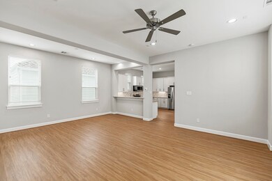 848 Fisher St, Houston, TX 77018 - photo 6