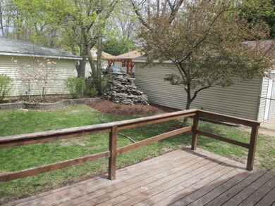 110 San Juan Rd, Carpentersville, IL 60110 - photo 4