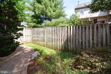 20361 Briarcliff Terrace, Sterling, VA 20165 - photo 5