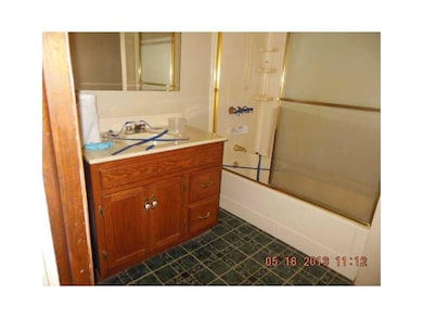 Full Bath.