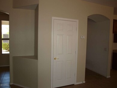 niche by front door