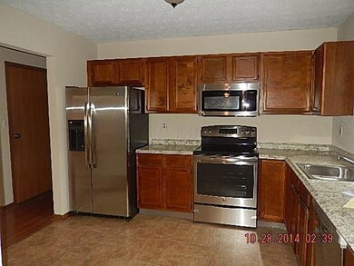 5655 Sullivant (5)
