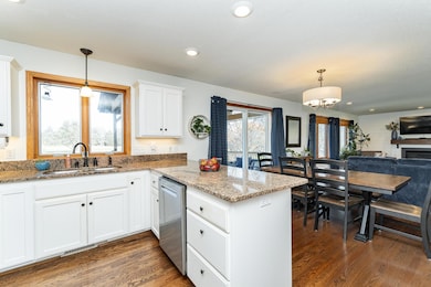 61528 248th Ave, Mantorville, MN 55955 - photo 5