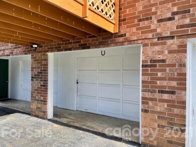 530 Whispering Hills Dr unit 3, Hendersonville, NC 28792 - photo 3