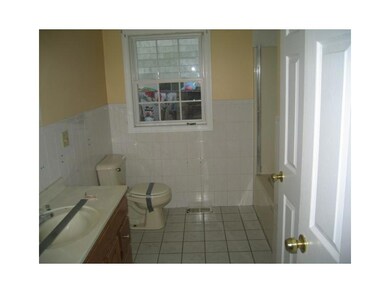 48 Sylvian St unit 50, Central Falls, RI 02863 - photo 4