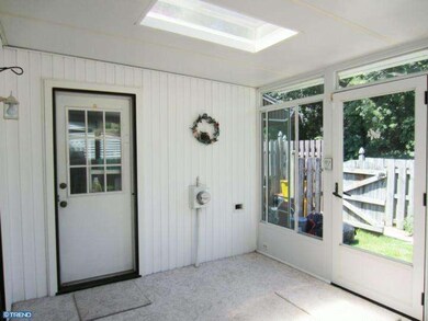 8 Rittenhouse Dr, Willingboro, NJ 08046 - photo 4