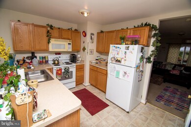 29 Currituck Ct, Bunker Hill, WV 25413 - photo 6