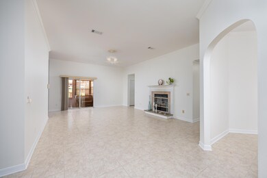 119 Villacrest (reshoot)-9