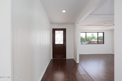 12-web-or-mls-17701 S Placita Niquel-13