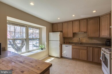 10236 Quiet Pond Terrace, Burke, VA 22015 - photo 3